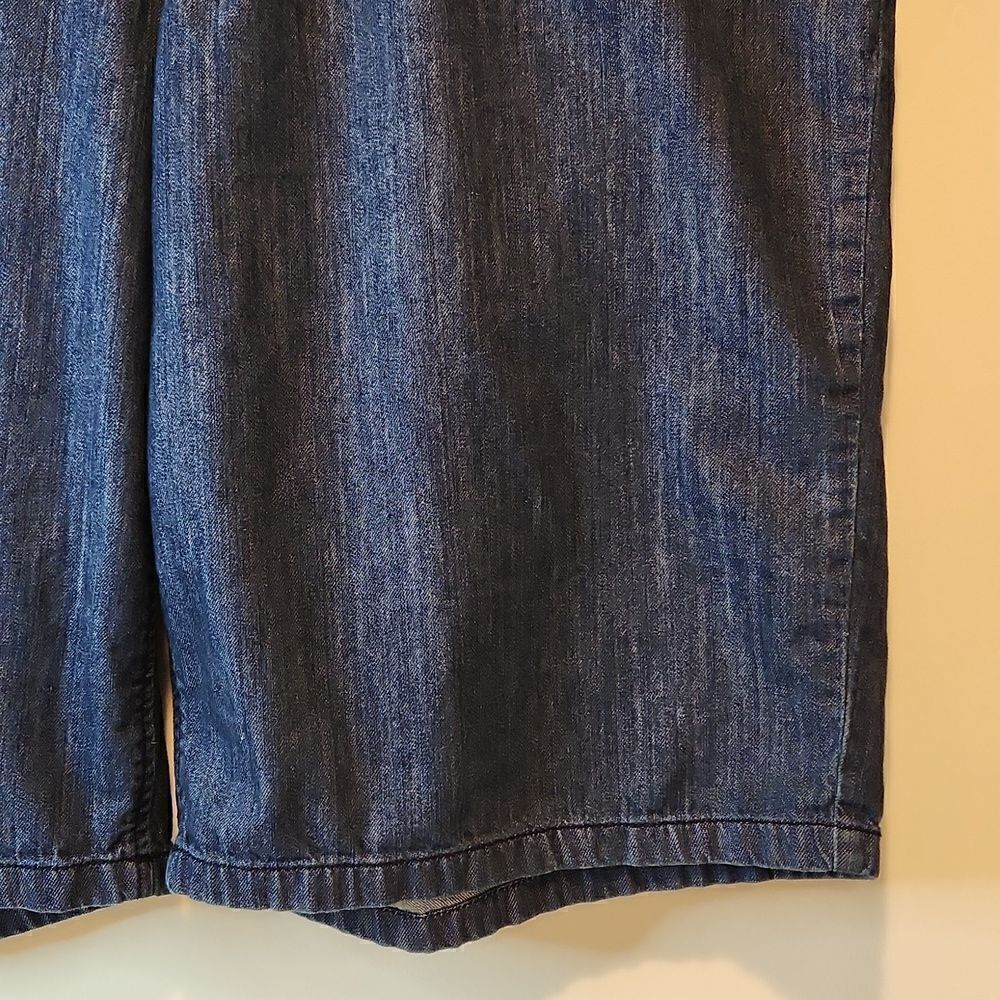 Torrid Blue Jean Denim Shorts 100% Cotton Casual Summer Women's Sz 24 EUC NICE! - Picture 7 of 14